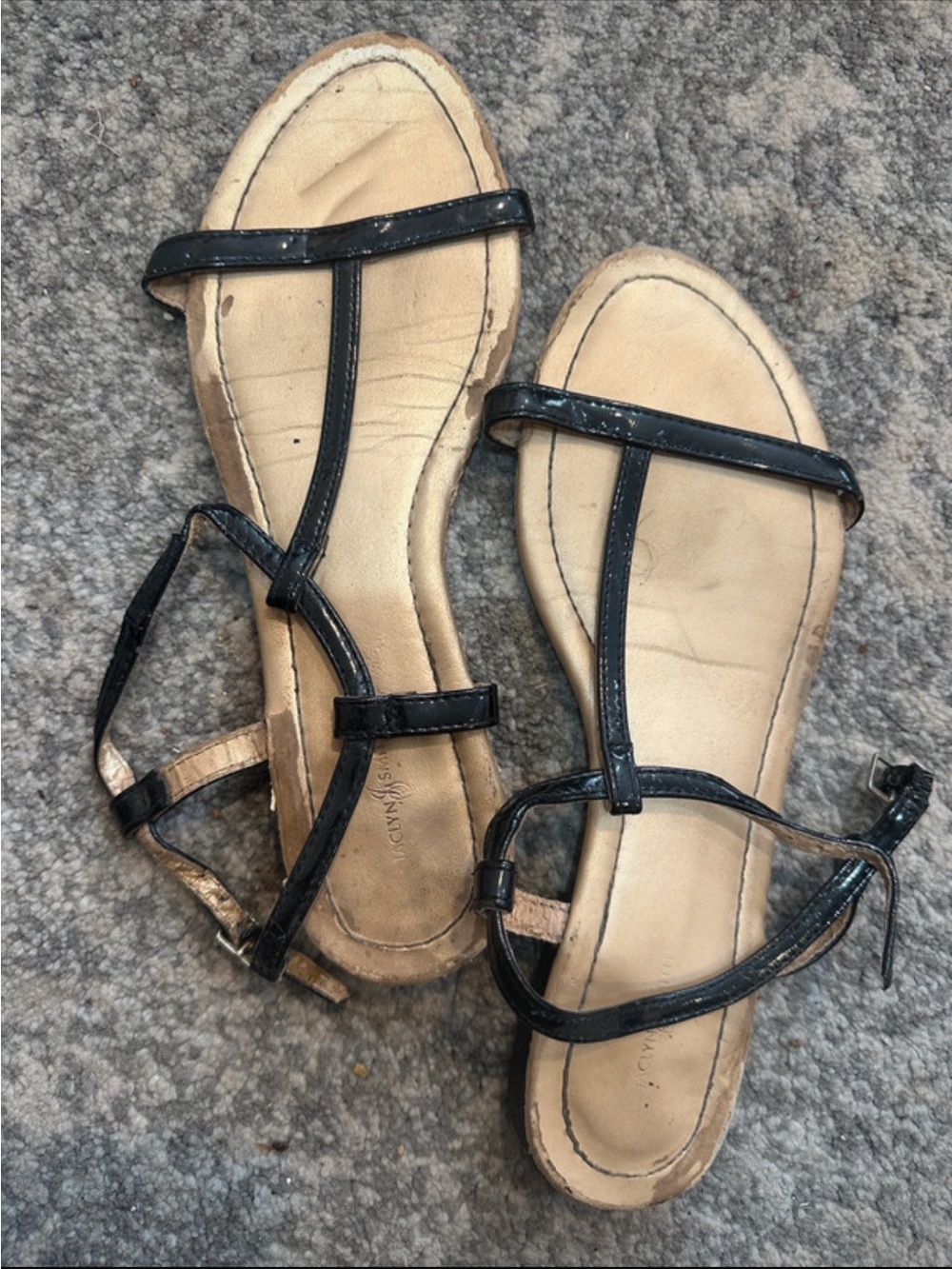 Jaclyn Smith Black T-Strap Flat Sandals
